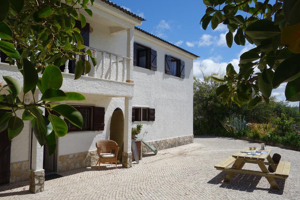 Moka Surfhouse Vandrarhem Ericeira Exteriör bild