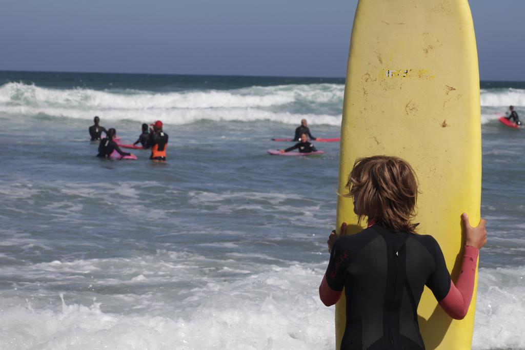 Moka Surfhouse Vandrarhem Ericeira Exteriör bild